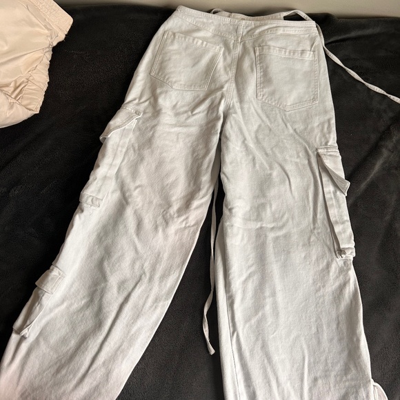 Women's Cargo Pants - Picture 10 of 10